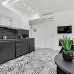 Pag60 -Crescenzago-Luxury Green House